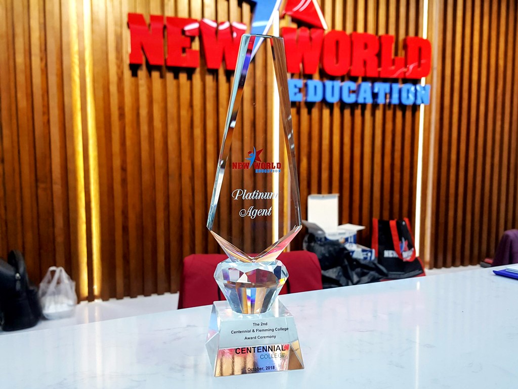 Chứng nhận Platinum Agent của trường Centennial College, Canada